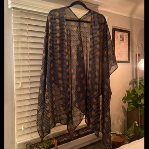 Francesca’s Closet Navy Patterned Kimono